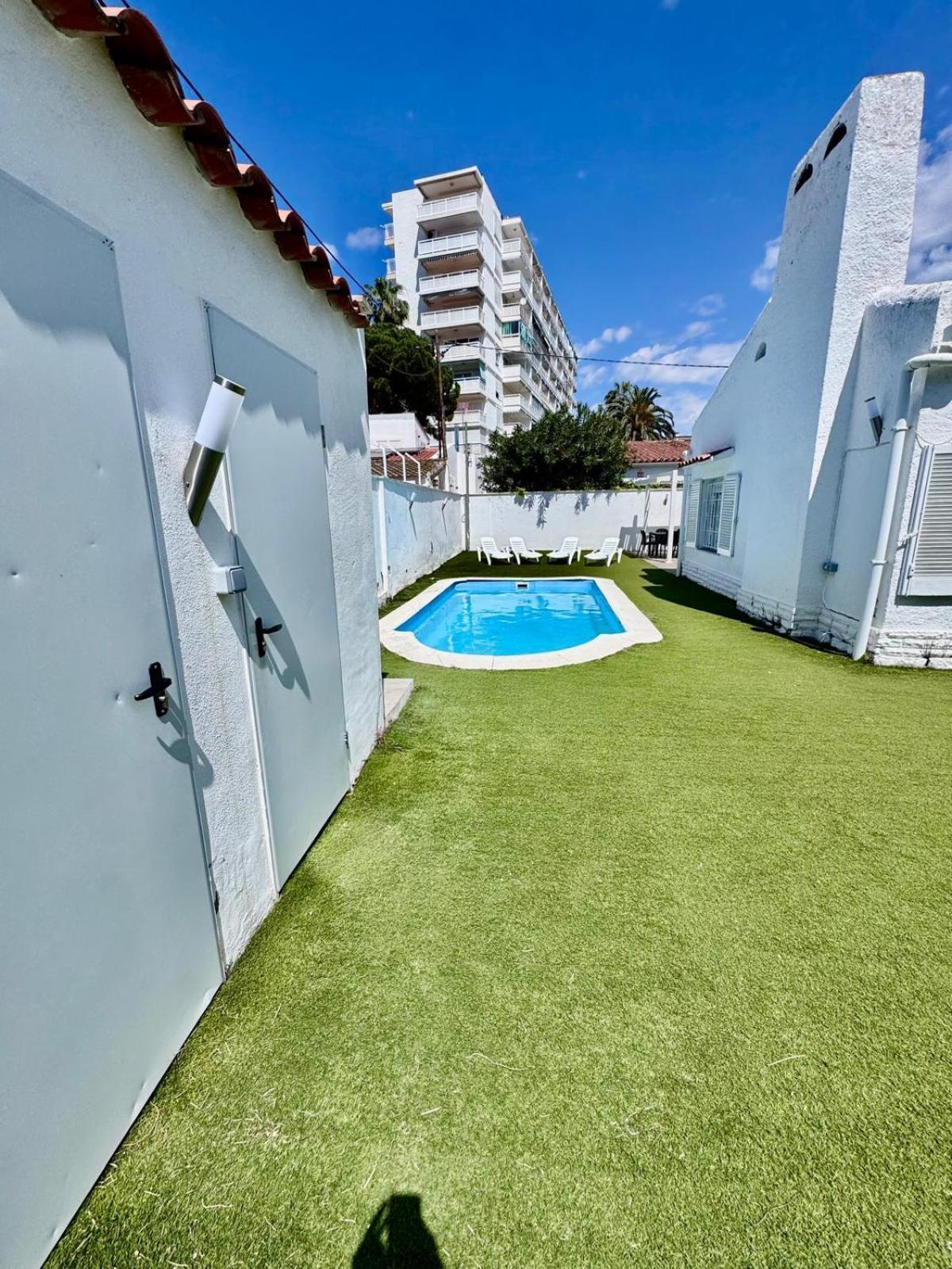 Villa Vila Mar Cambrils Exterior foto